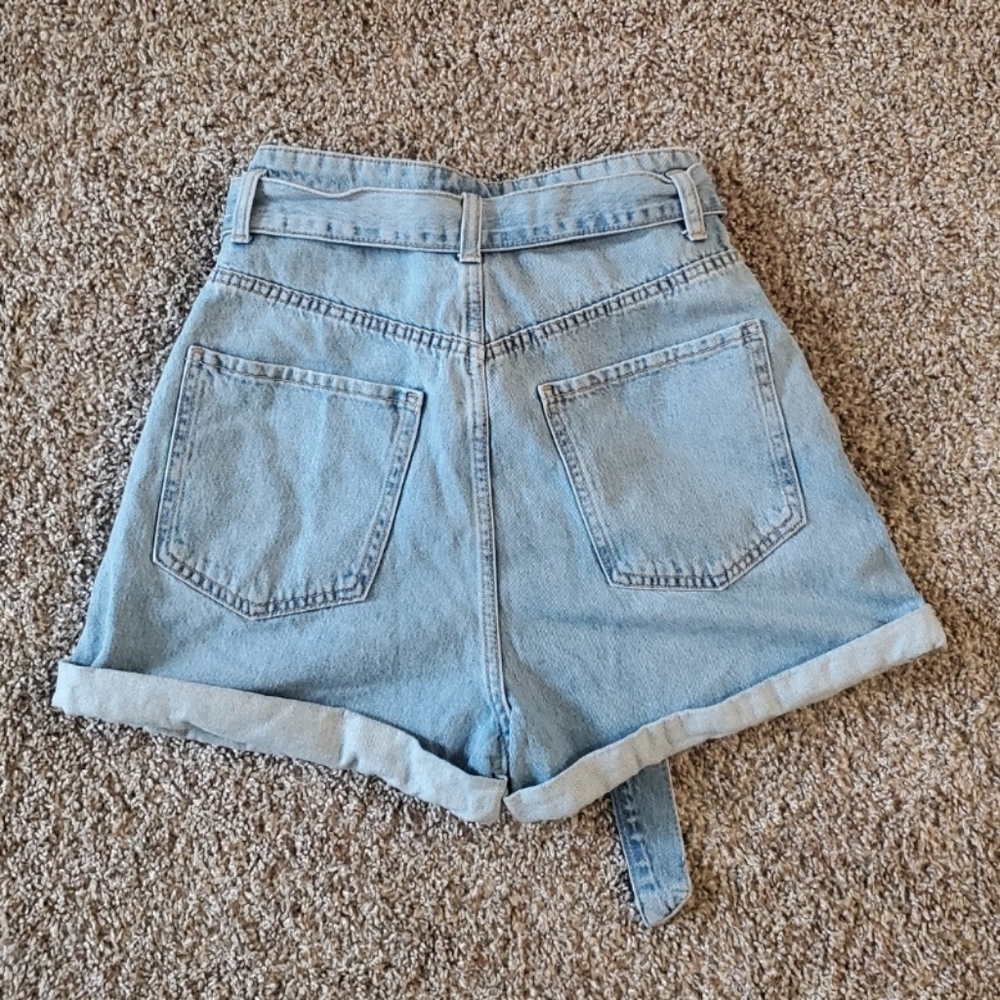 Zara Denim High Waisted Shorts - Picture 3 of 6